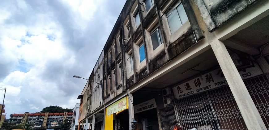 3 Storey Intermediate Shophouses at Jalan Pending, Kuching